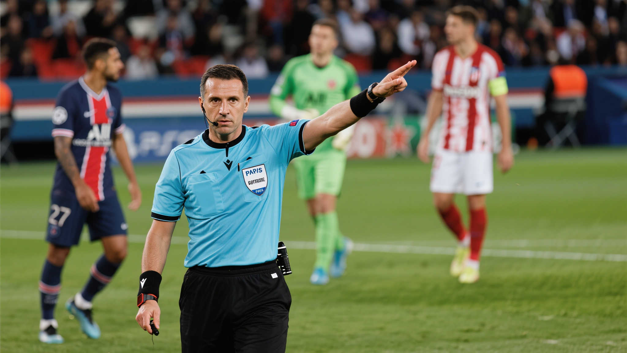 足球世界的聚光灯再次集中在罗马尼亚裁判奥维迪乌·哈